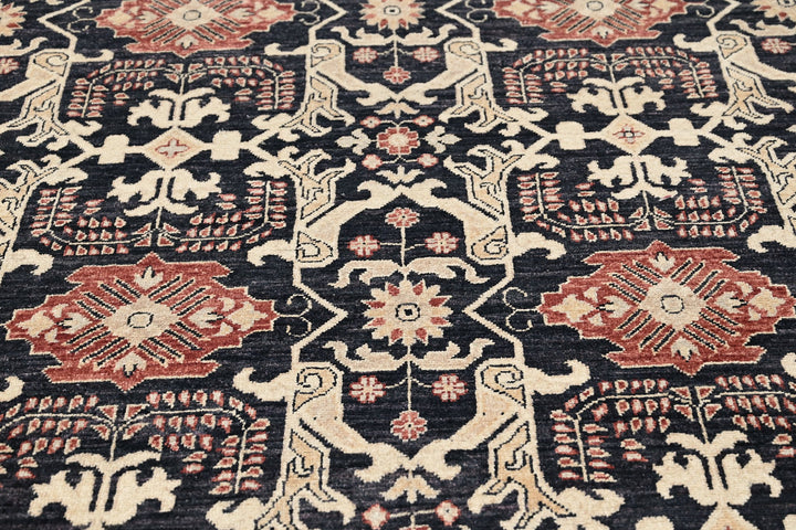 black Large rug 8' 0" x 9' 4"