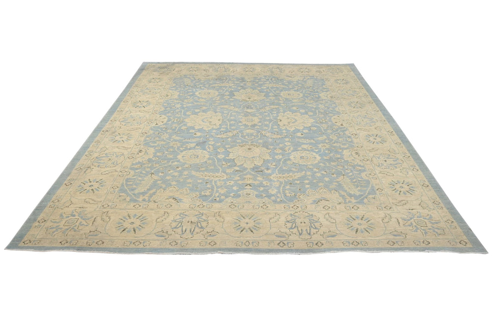 blue Large rug 7' 8" x 9' 5"