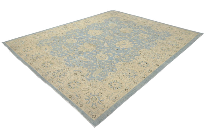 blue Large rug 7' 8" x 9' 5"