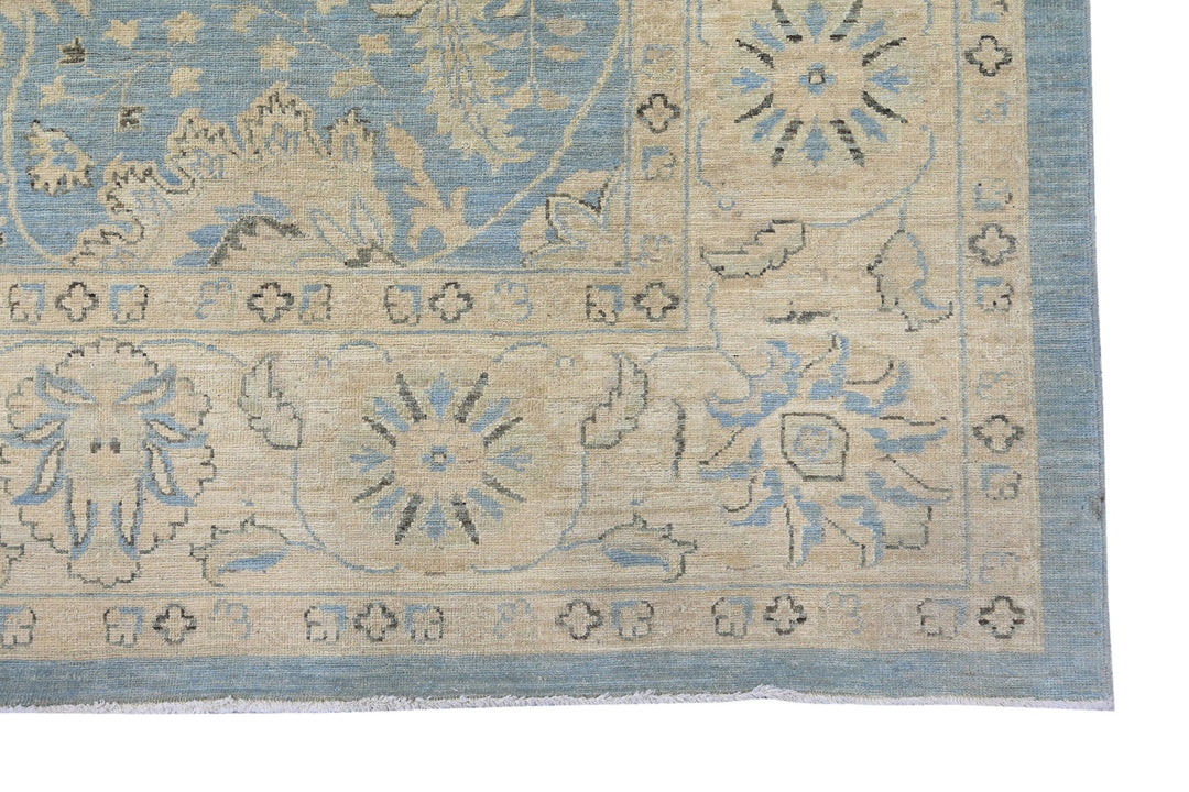 blue Large rug 7' 8" x 9' 5"
