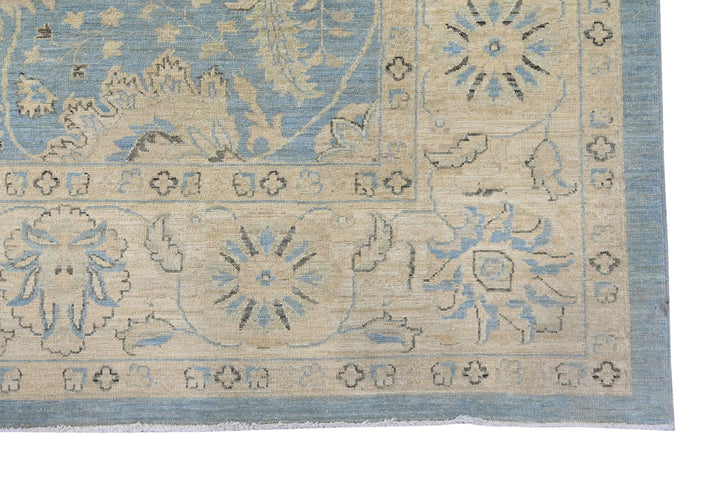 blue Large rug 7' 8" x 9' 5"