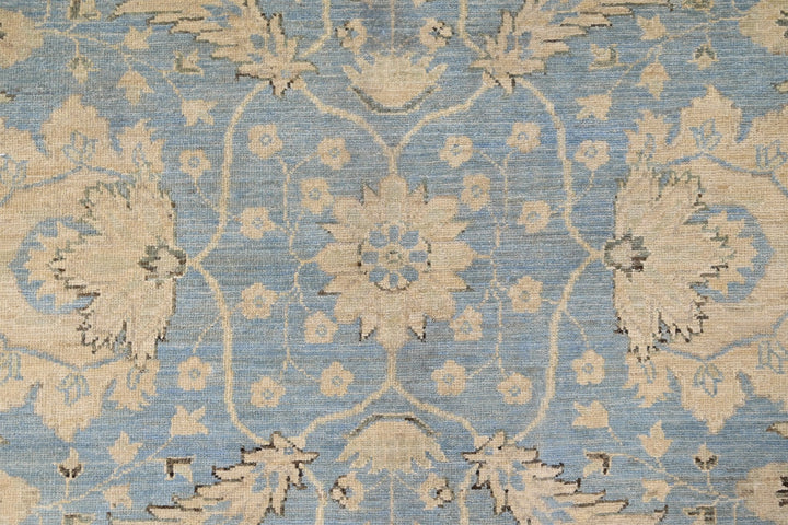 blue Large rug 7' 8" x 9' 5"