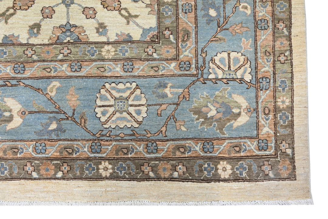 white Oversized rug 8' 10" x 12' 4"