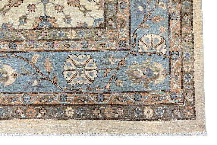 white Oversized rug 8' 10" x 12' 4"