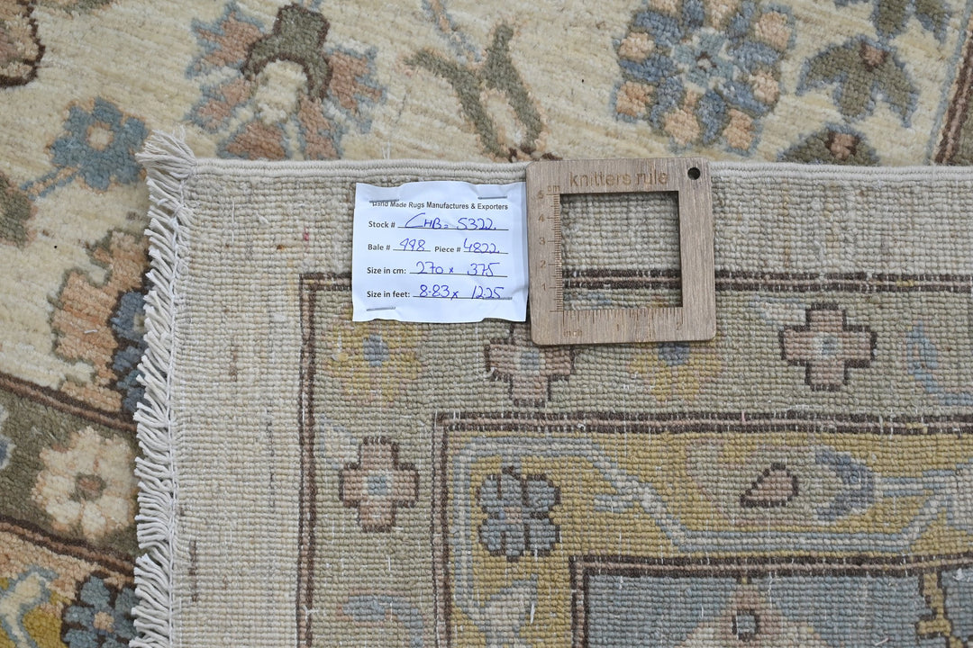 white Oversized rug 8' 10" x 12' 4"