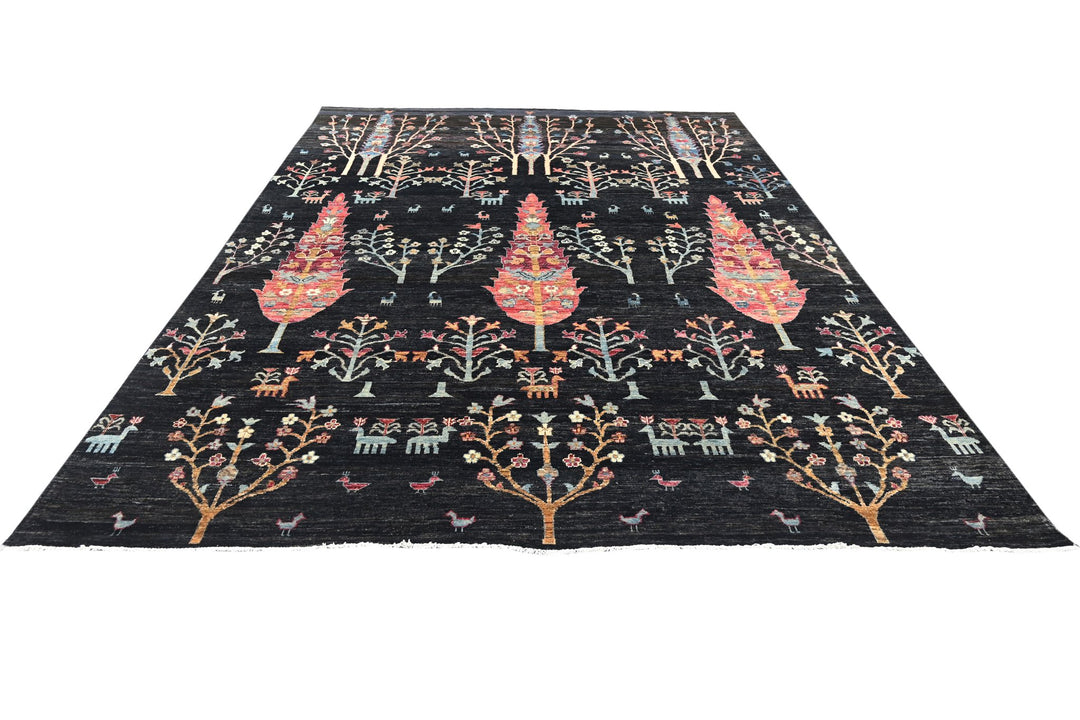 black Large rug 8' 3" x 11' 0"