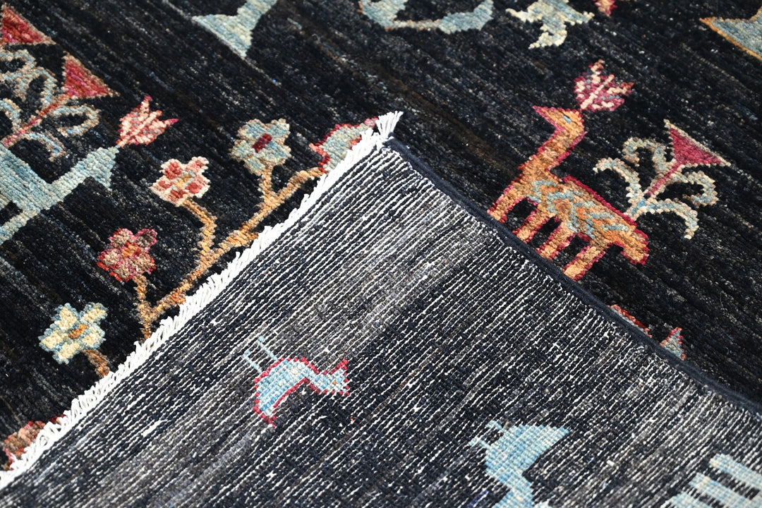 black Large rug 8' 3" x 11' 0"