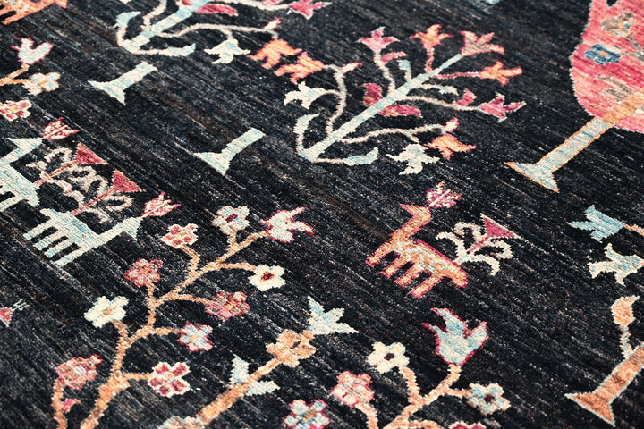 black Large rug 8' 3" x 11' 0"
