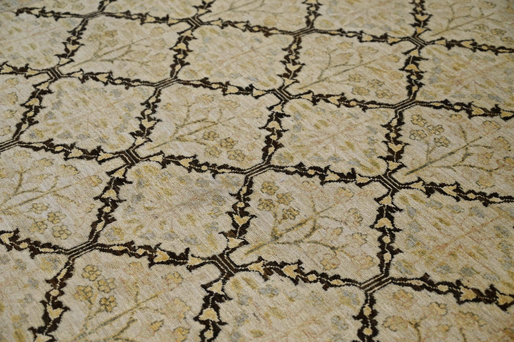 brown Large rug 8' 1" x 10' 4"