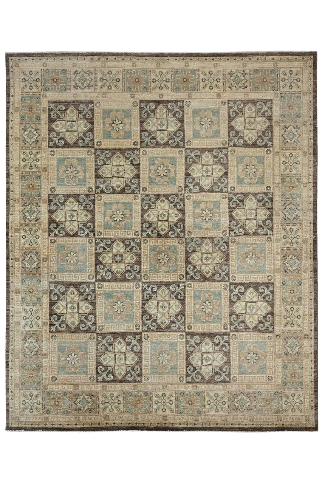 brown Large rug 8' 0" x 9' 8"