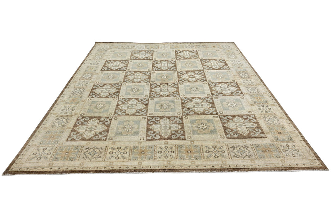 brown Large rug 8' 0" x 9' 8"