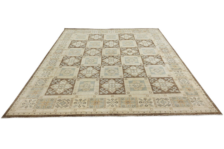 brown Large rug 8' 0" x 9' 8"