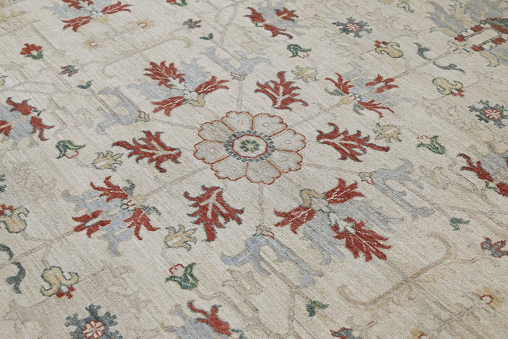 white Large rug 8' 1" x 9' 11"