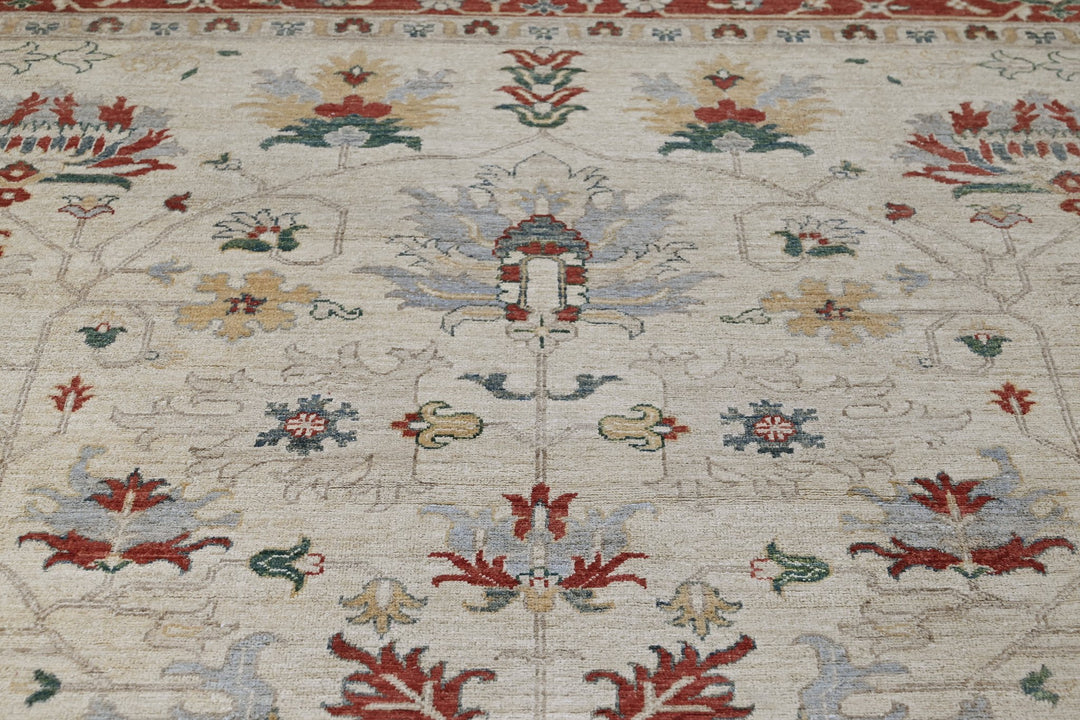white Large rug 8' 1" x 9' 11"