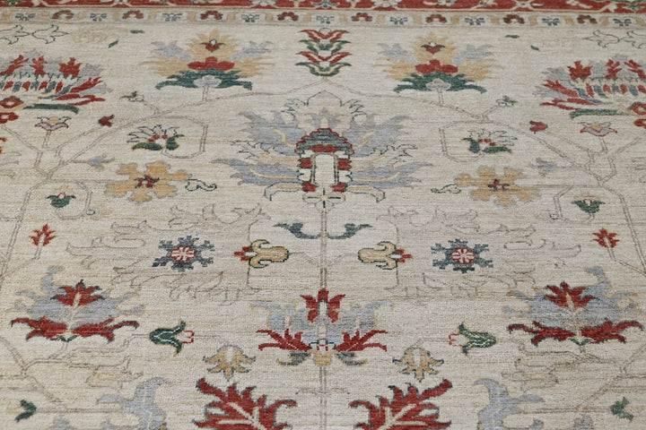 white Large rug 8' 1" x 9' 11"