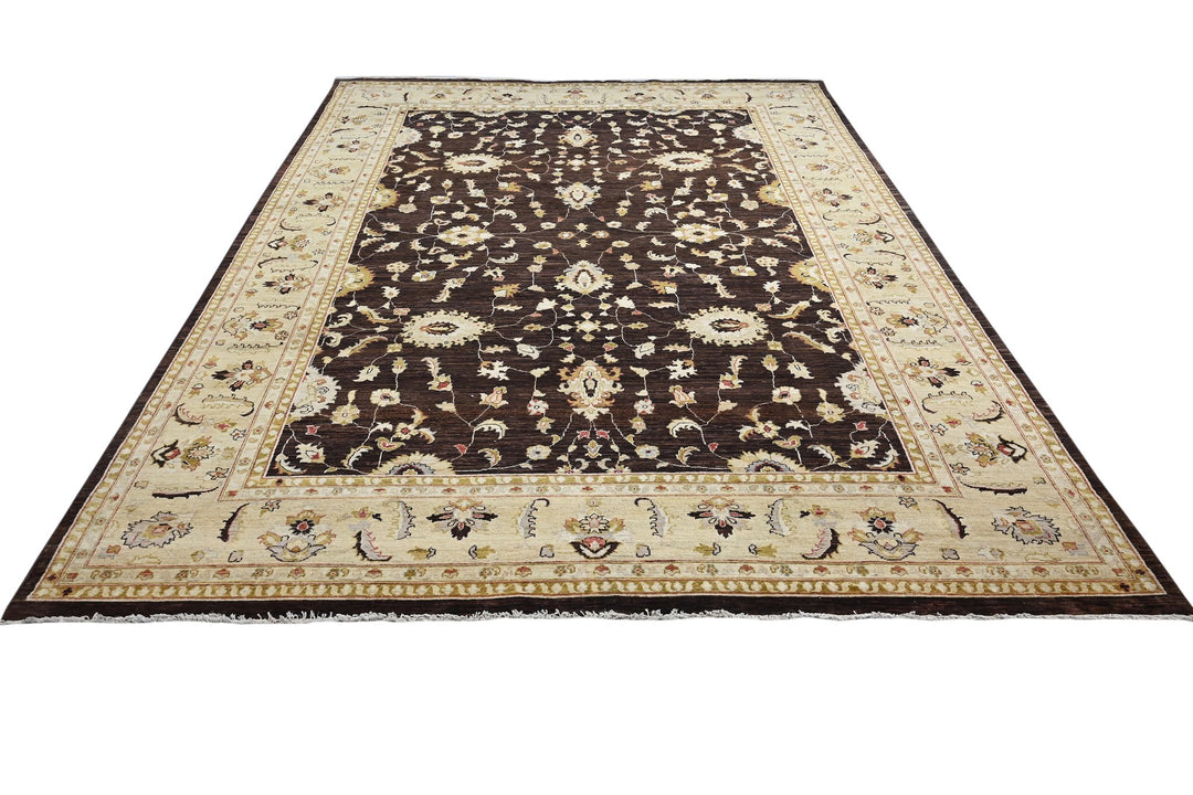 brown Large rug 8' 2" x 11' 3"