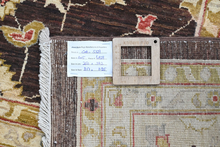 brown Large rug 8' 2" x 11' 3"