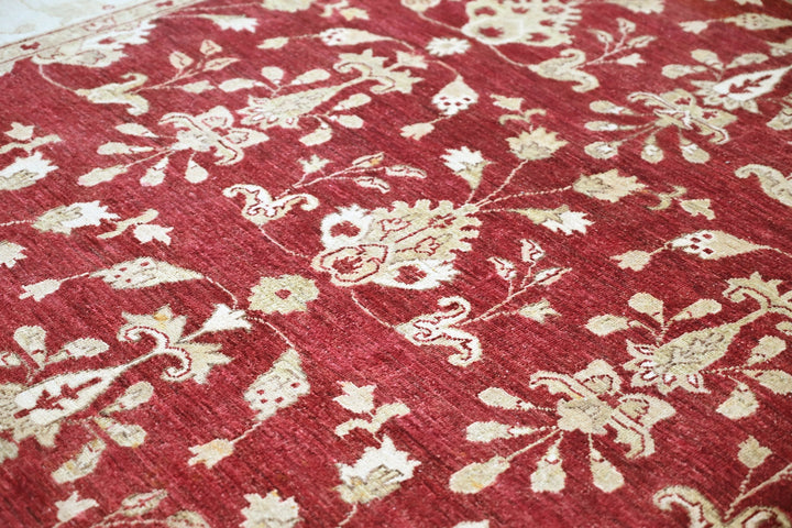 red Large rug 7' 10" x 9' 10"