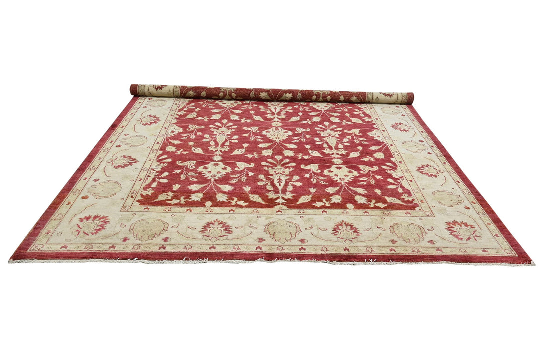 red Large rug 7' 10" x 9' 10"