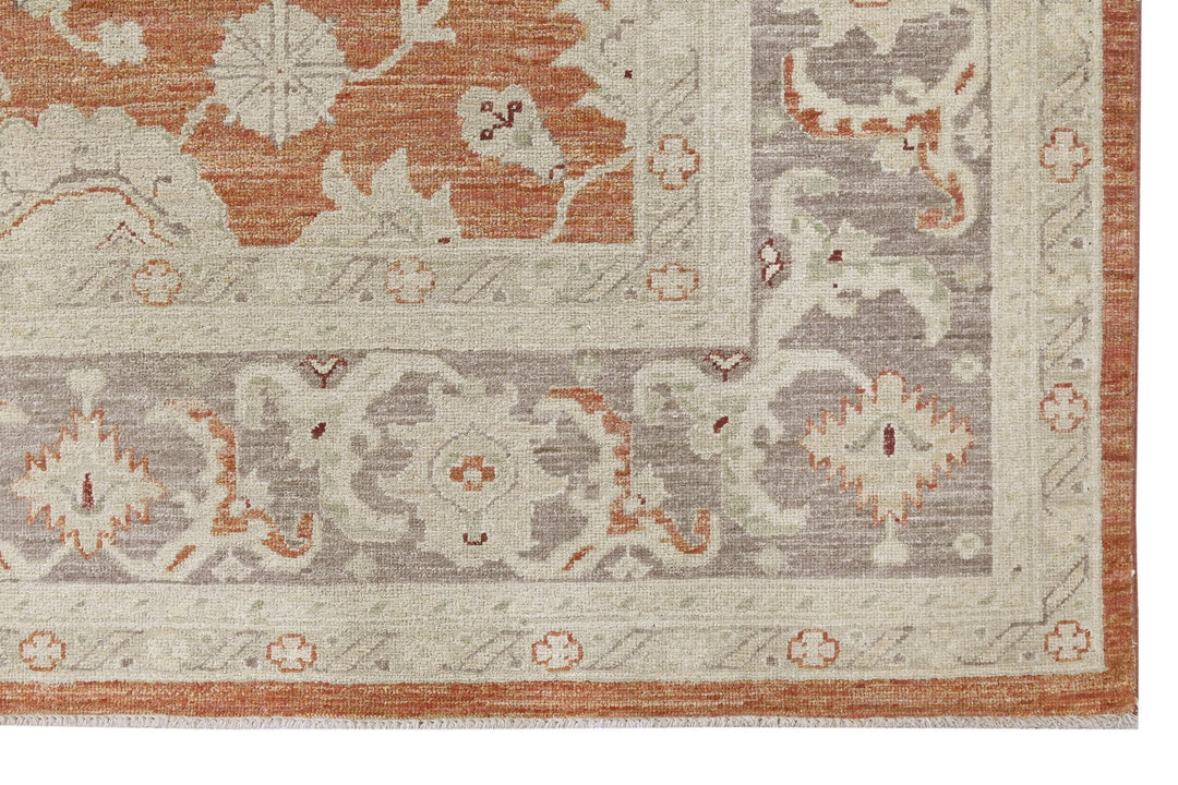 red Large rug 7' 10" x 9' 8"