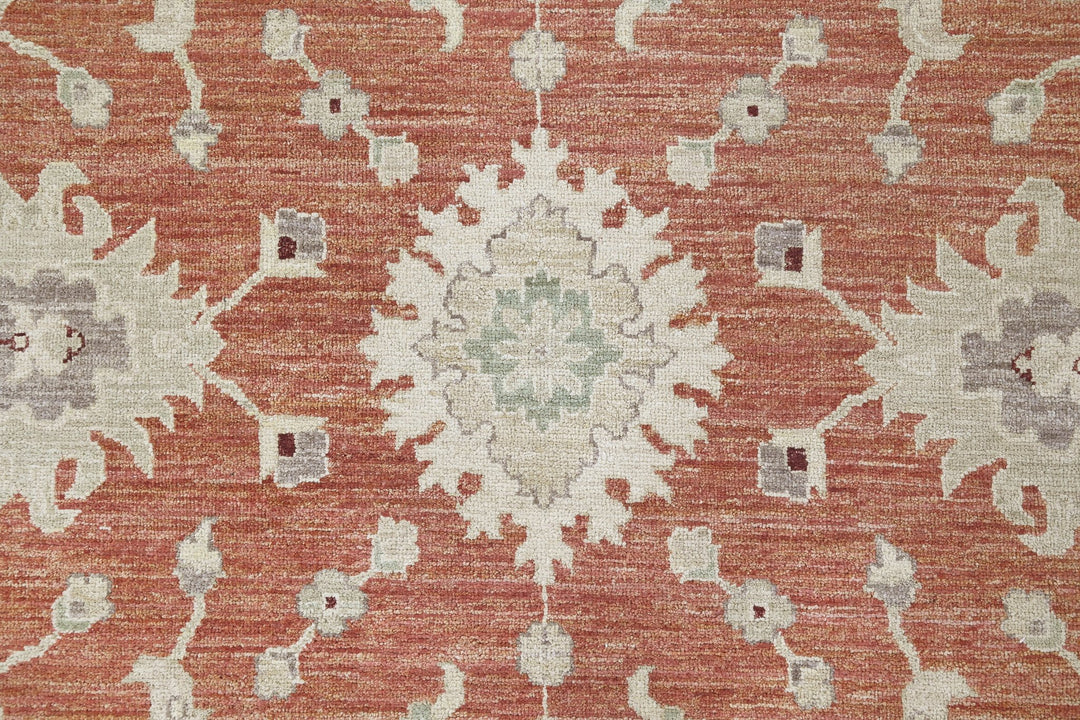 red Large rug 7' 10" x 9' 8"