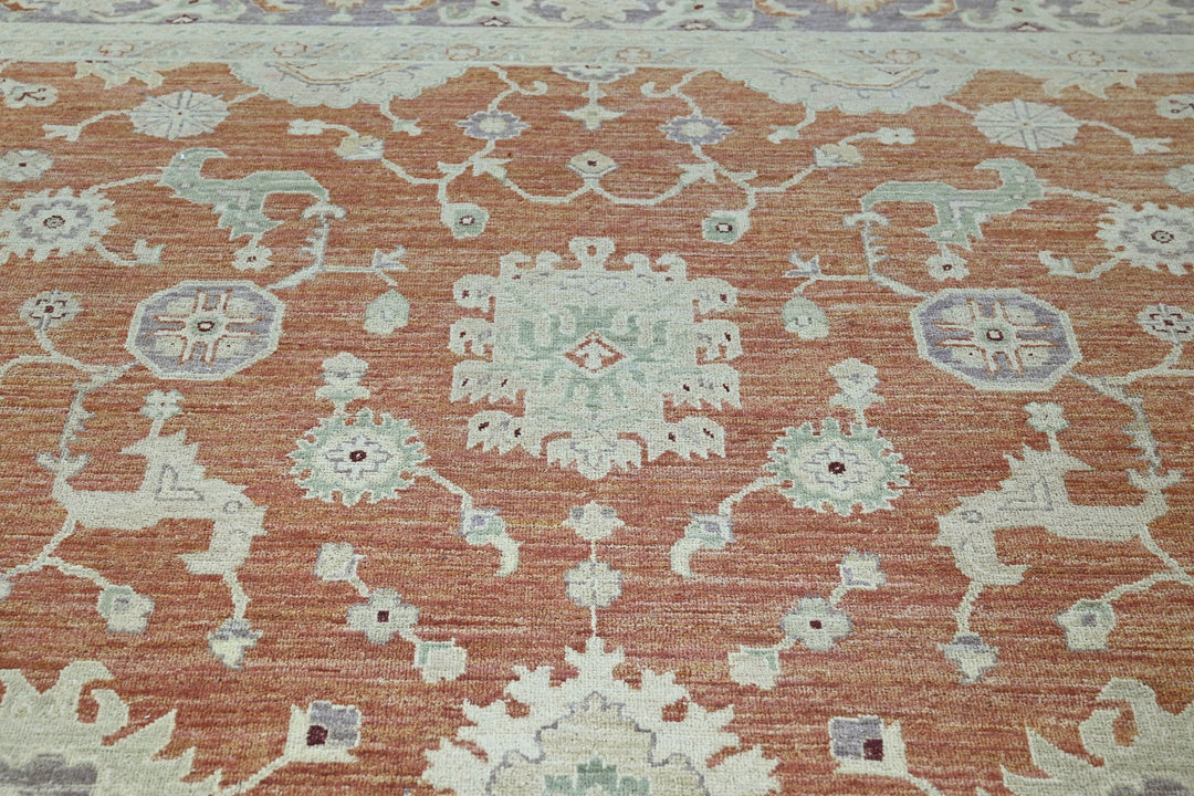 red Large rug 7' 10" x 9' 8"