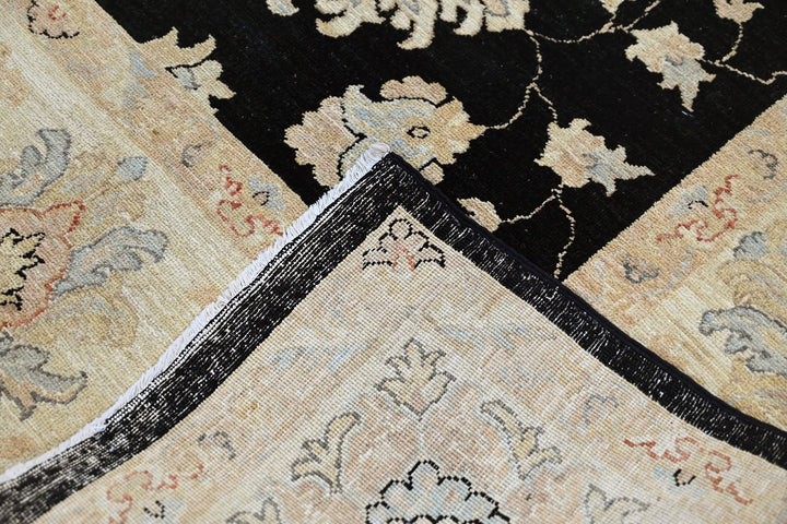 black Oversized rug 8' 0" x 12' 0"