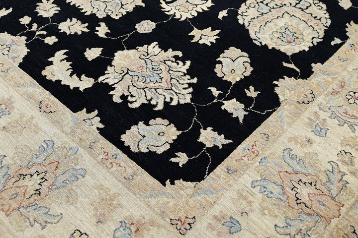 black Oversized rug 8' 0" x 12' 0"