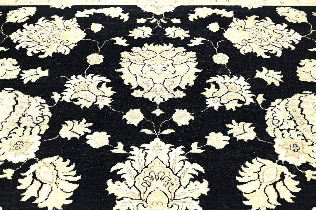 black Oversized rug 8' 0" x 12' 0"