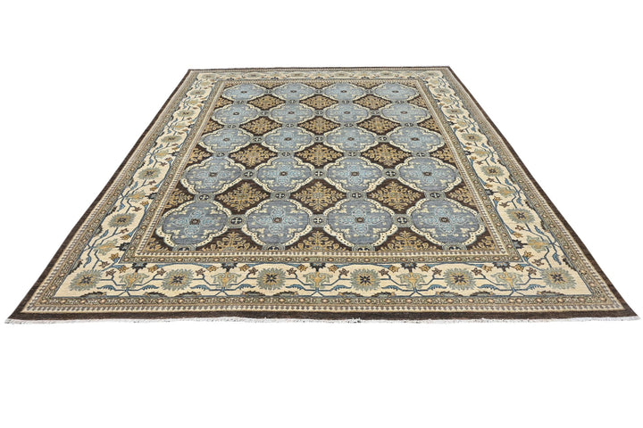 brown Large rug 8' 0" x 10' 1"