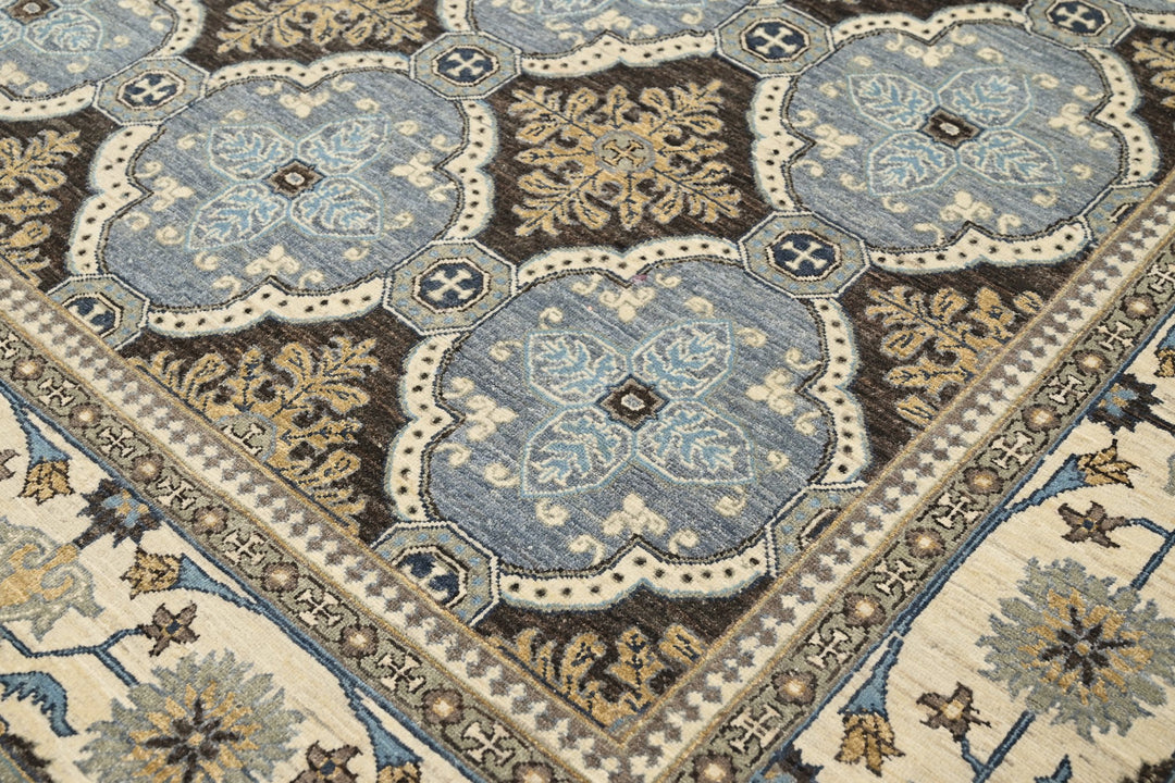 brown Large rug 8' 0" x 10' 1"