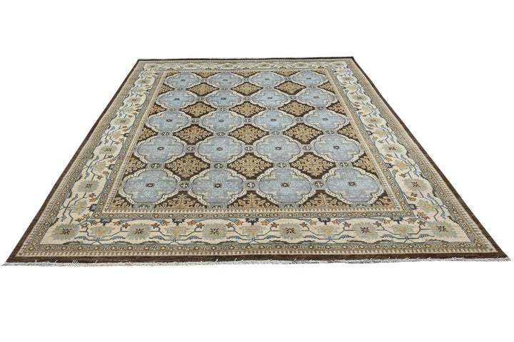 brown Large rug 8' 0" x 10' 1"