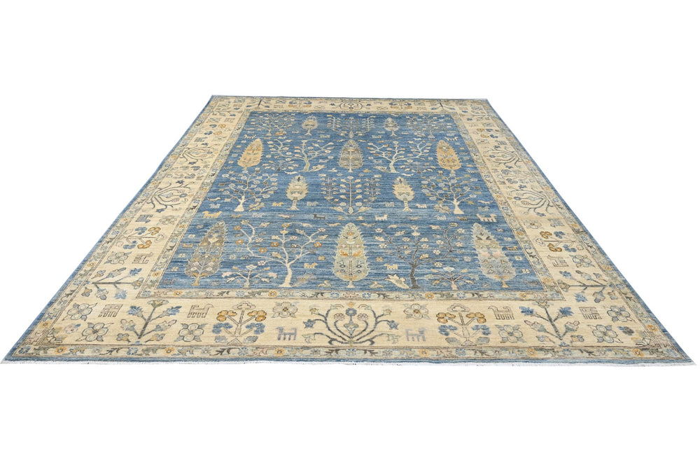 blue Large rug 7' 11" x 10' 2"