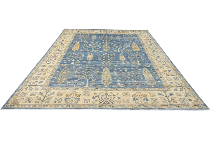 blue Large rug 7' 11" x 10' 2"