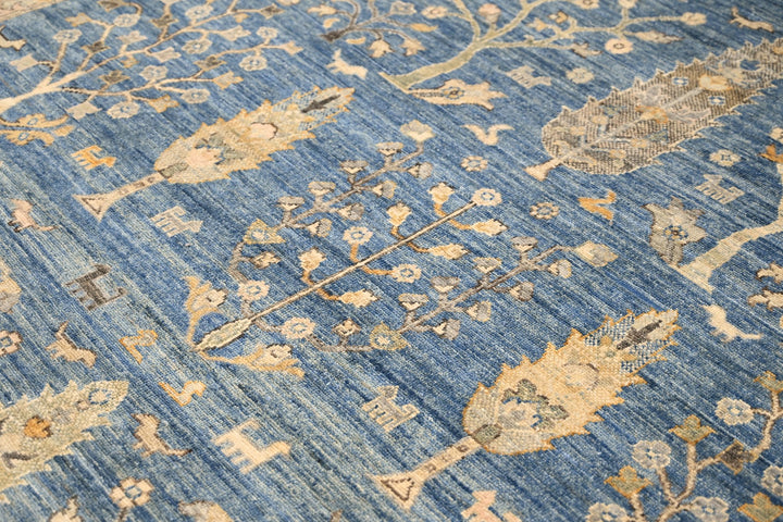 blue Large rug 7' 11" x 10' 2"