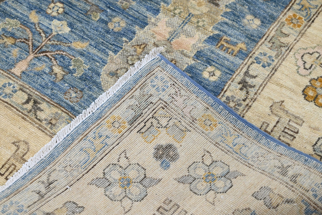 blue Large rug 7' 11" x 10' 2"