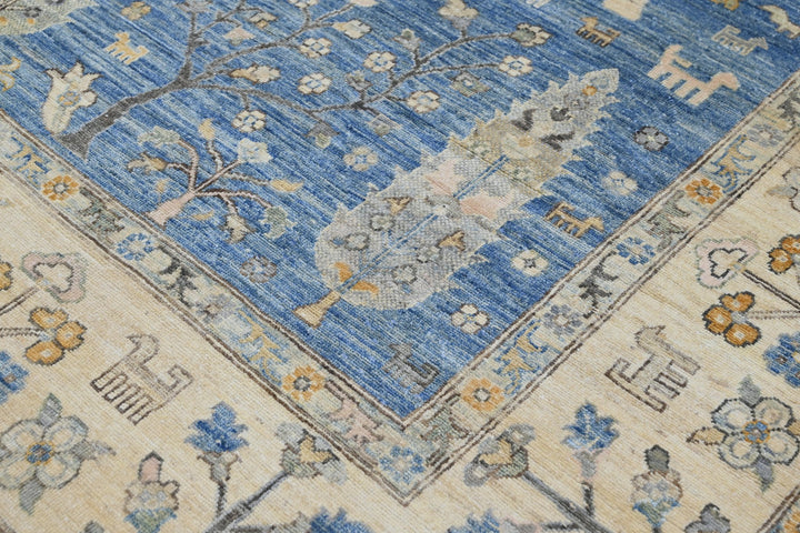 blue Large rug 7' 11" x 10' 2"