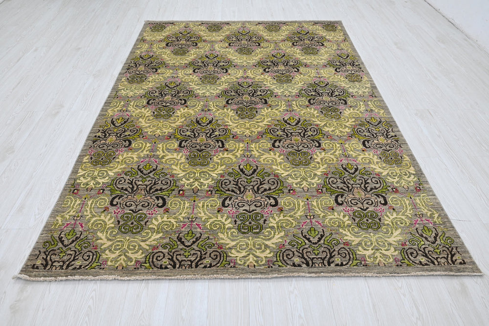 gray Medium rug 6' 0" x 8' 7"