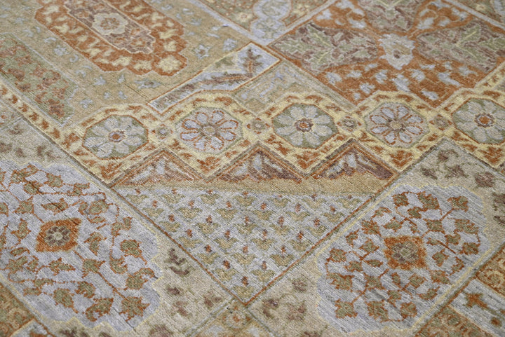 brown Large rug 6' 7" x 9' 8"