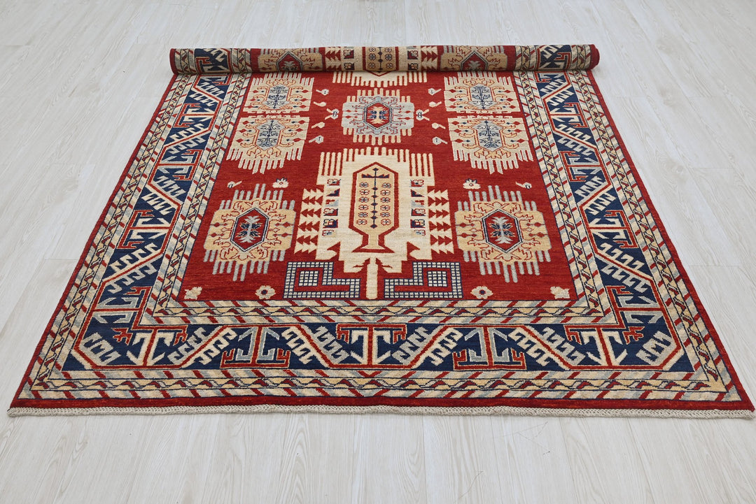 red Medium rug 5' 7" x 8' 2"