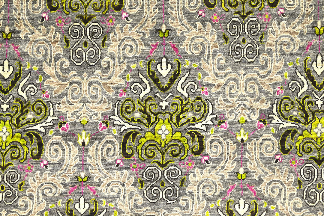 gray Medium rug 5' 11" x 9' 0"