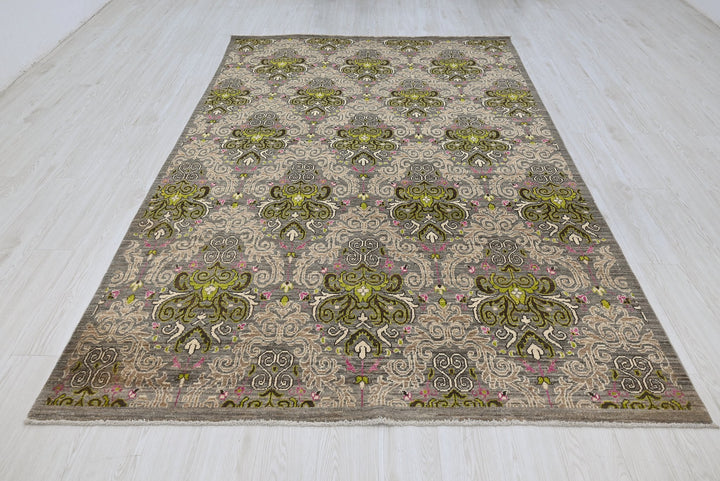 gray Medium rug 5' 11" x 9' 0"