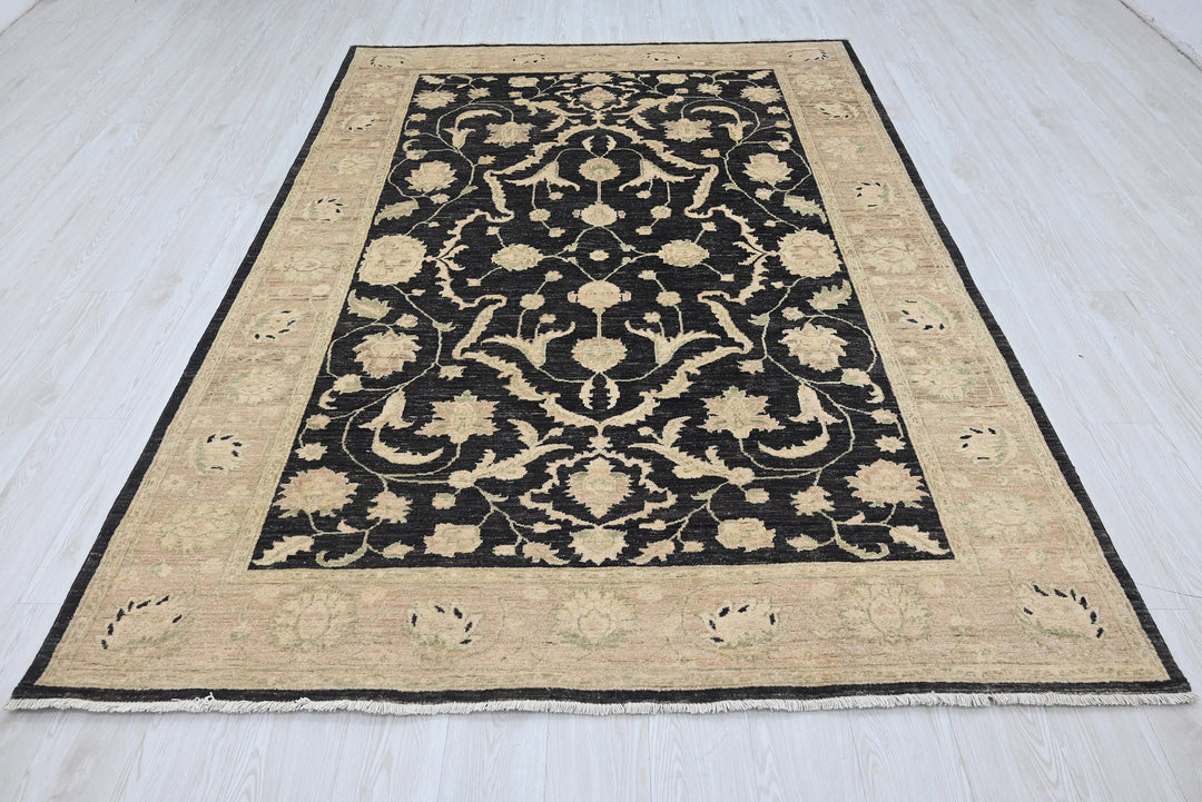 black Medium rug 6' 0" x 8' 8"