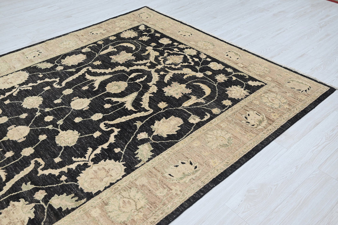 black Medium rug 6' 0" x 8' 8"