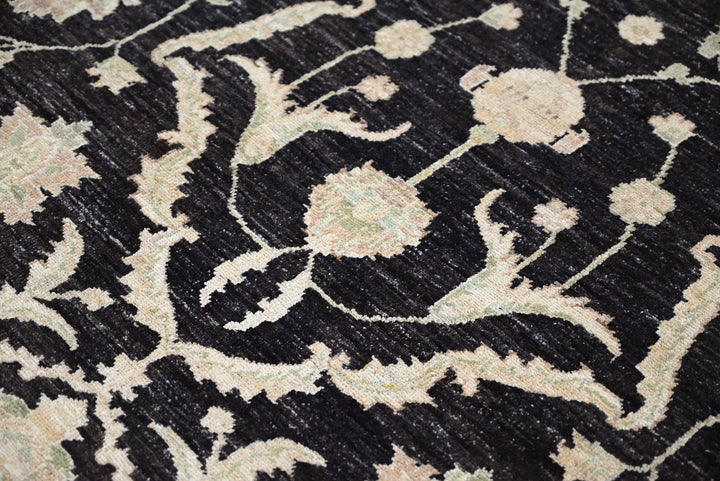 black Medium rug 6' 0" x 8' 8"