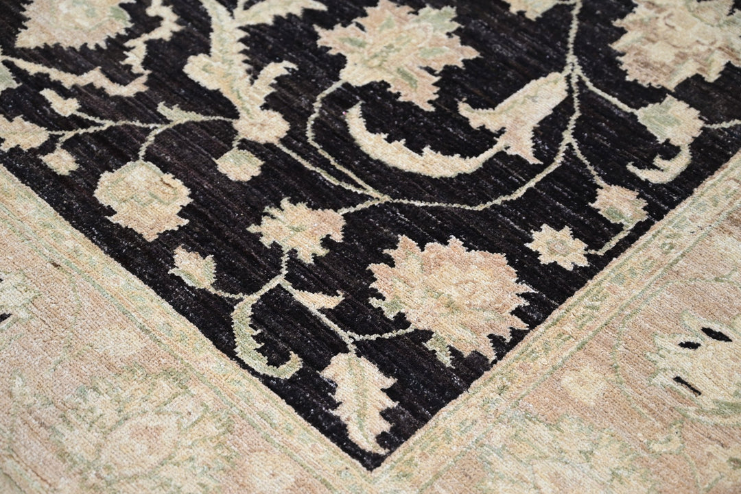 black Medium rug 6' 0" x 8' 8"