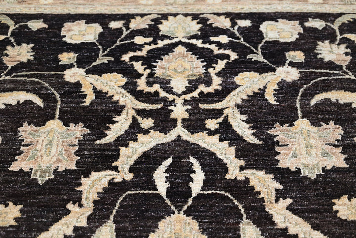 black Medium rug 6' 0" x 8' 8"
