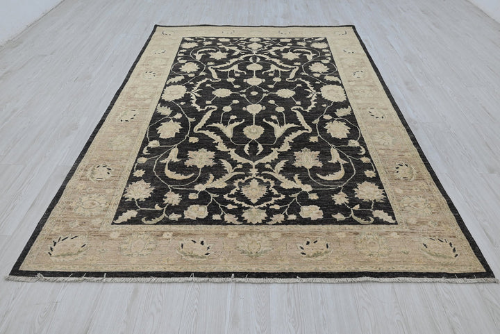 black Medium rug 6' 0" x 8' 8"