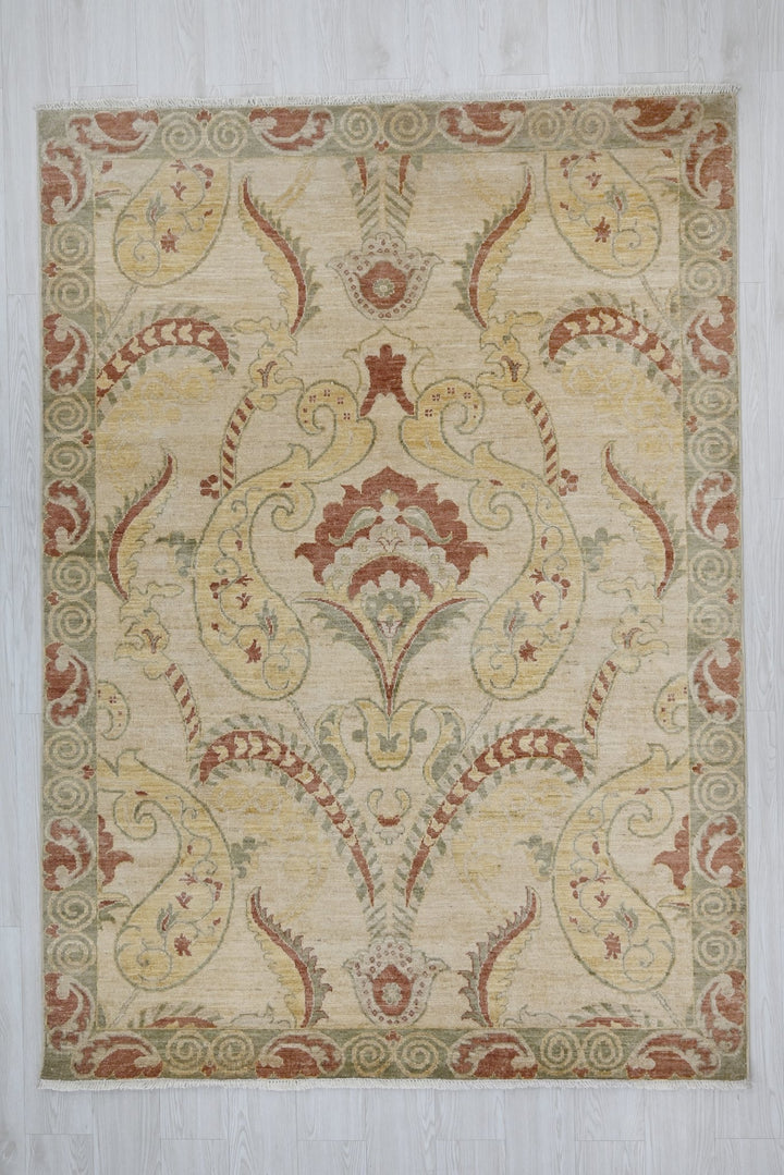 brown Medium rug 5' 1" x 6' 11"