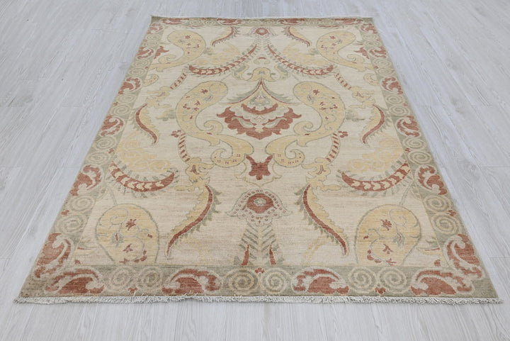 brown Medium rug 5' 1" x 6' 11"